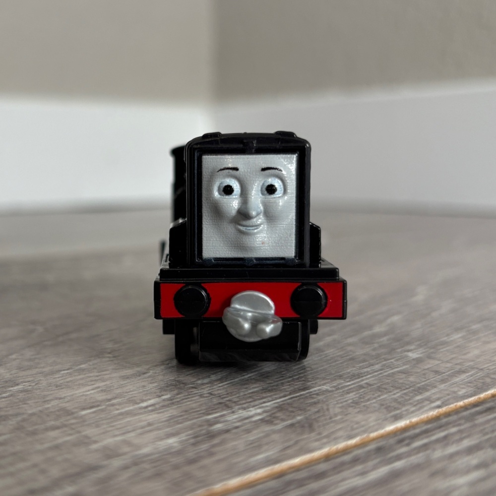Thomas & Friends Diesel - Picture 3 of 8